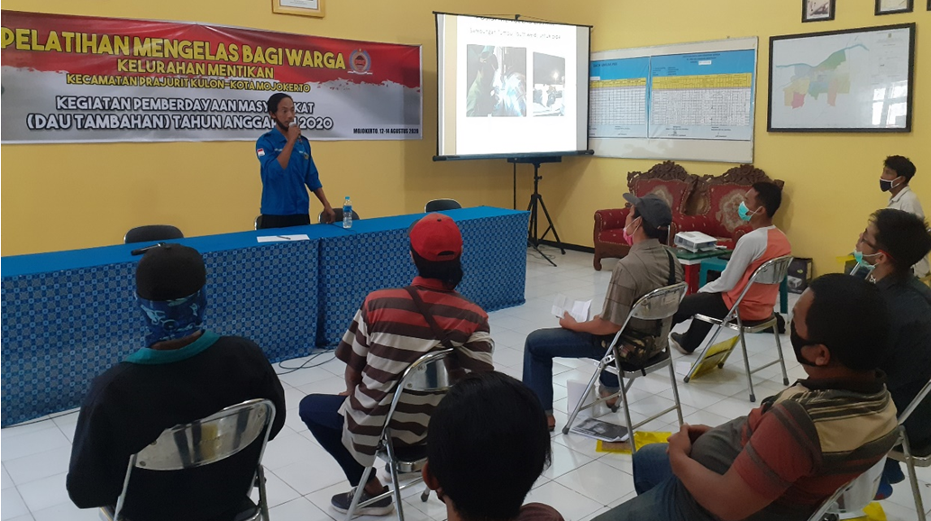 Pengabdian Masyarakat: Pelatihan Las Dasar di Mentikan