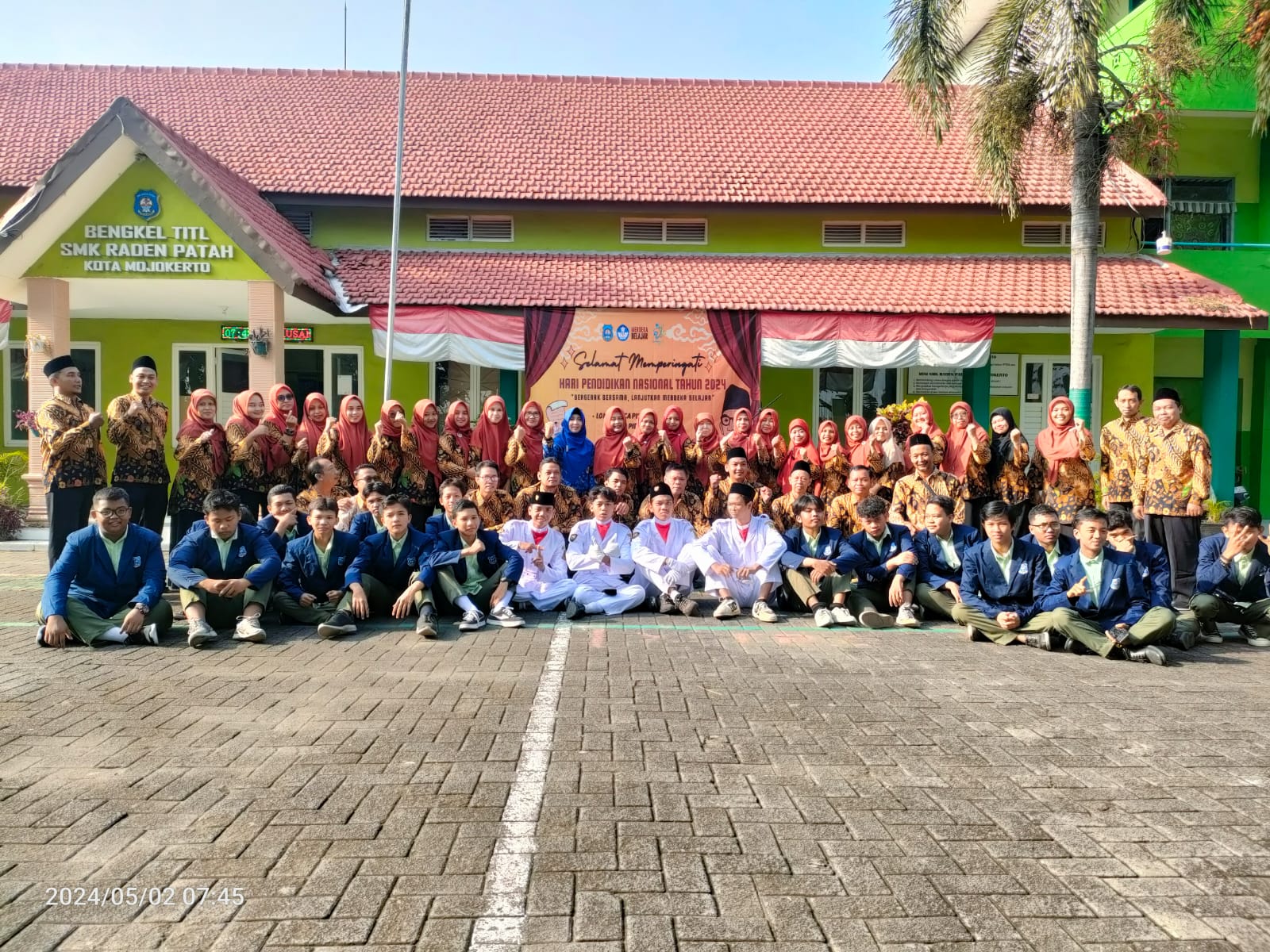 SMK Raden Patah Kota Mojokerto Meriahkan Peringatan Hardiknas dengan Beragam Kegiatan Inspiratif