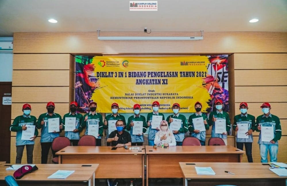 Siswa SMK Dentah Ikut Serta Diklat Pengelasan Balai Diklat Industri