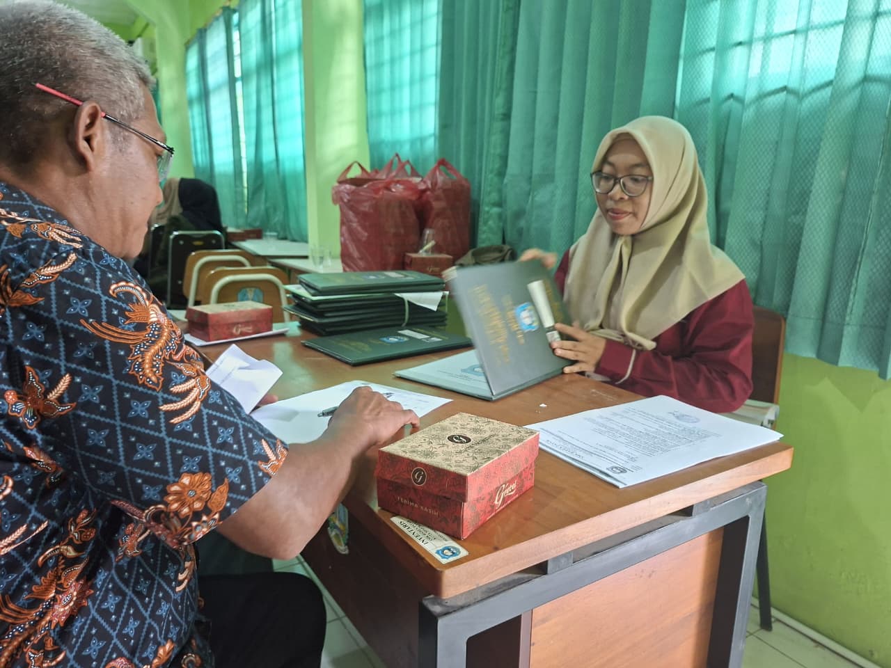 Inovasi dan Kolaborasi: SMK Raden Patah Kota Mojokerto Gelar Student Bazar serta Gerakan Ayah Mengambil Raport (GEMAR)